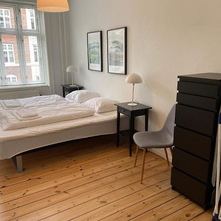 Bright 2-Bedroom Apartment In Elegant Osterbro Copenhague Exterior foto